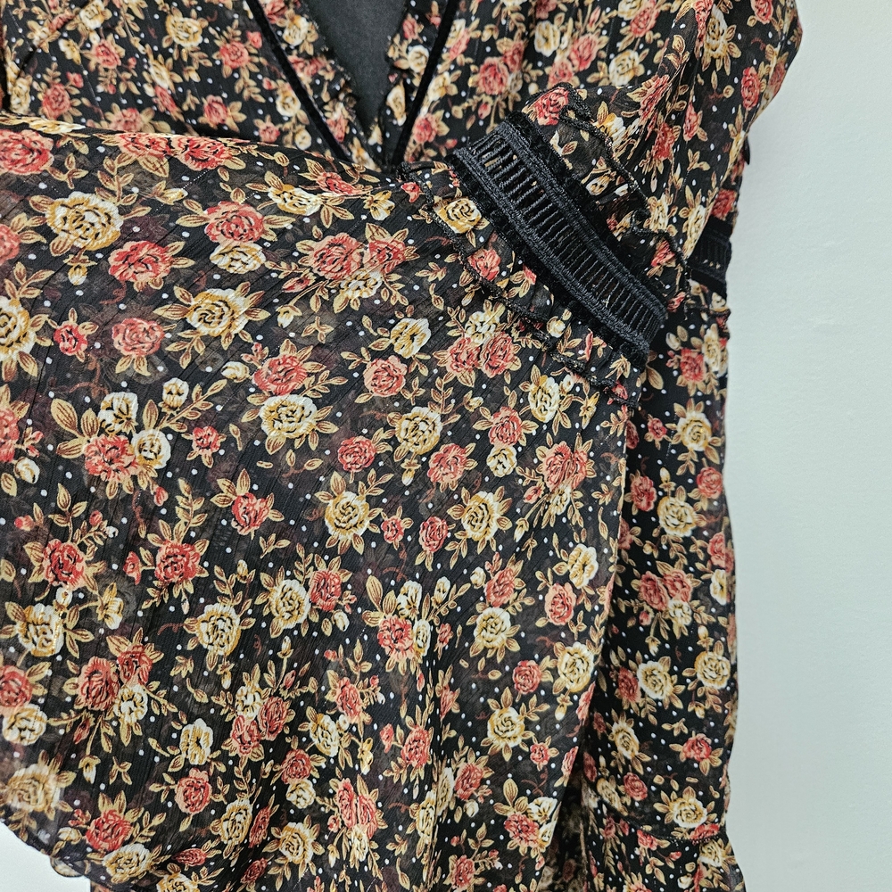 Nasty Gal Black and Pink Floral Long Sleeve Dress - Picture 9 of 11